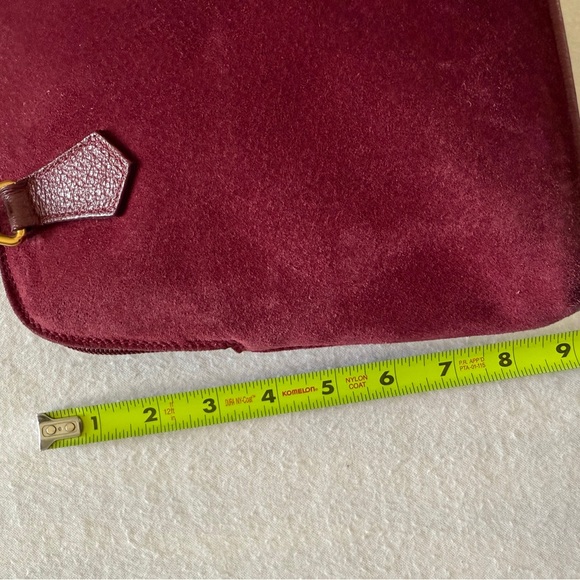 GUCCI Diana Bordeaux Plum Suede Purse Bamboo Handles Pristine Fall’s IT Color - Picture 11 of 14